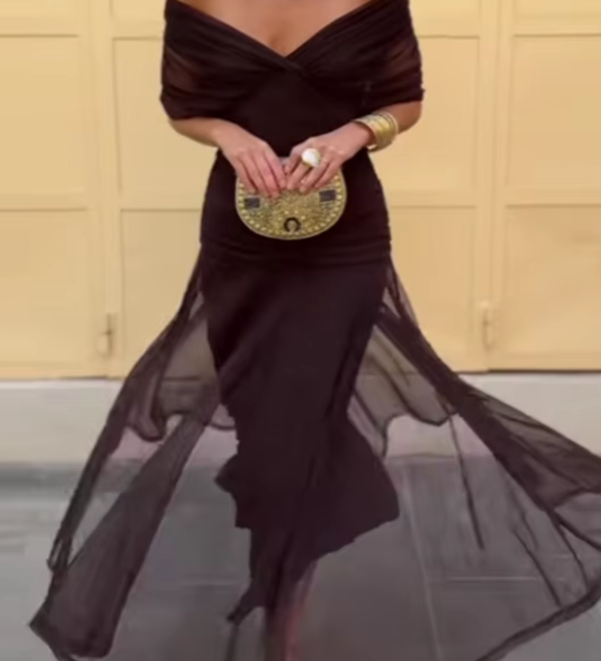 Louise | Elegantes Maxikleid mit V-Ausschnitt
